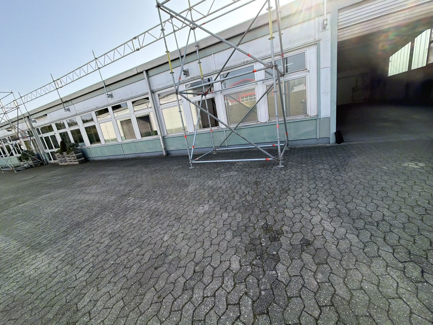 Ansicht 15 von: Top Gewerbestandort: ca. 1.000 m² Halle - Büro – sofort verfügbar in Neuss-Holzheim